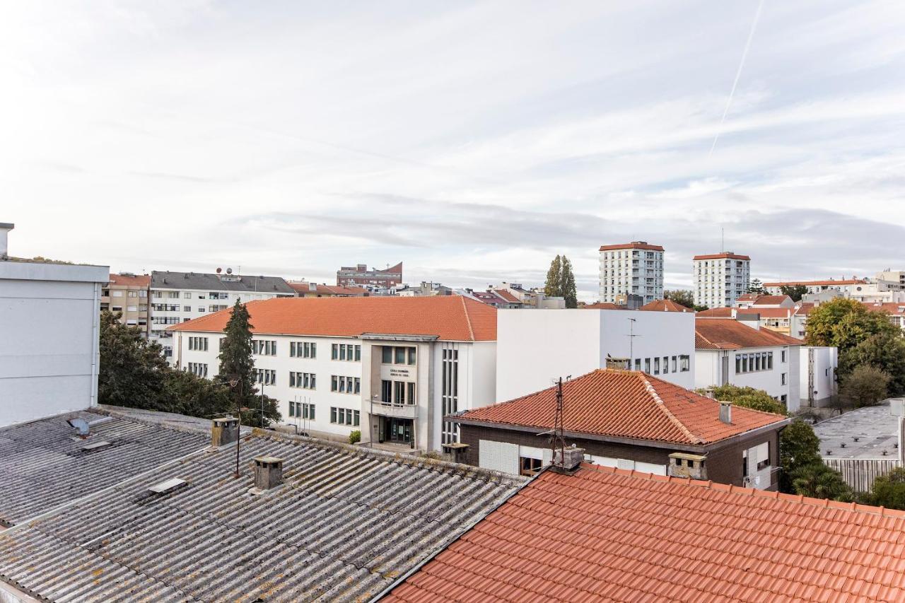 2Br Flat In Bonfim W/ Ac & Balcony By Lovelystay ポルト エクステリア 写真